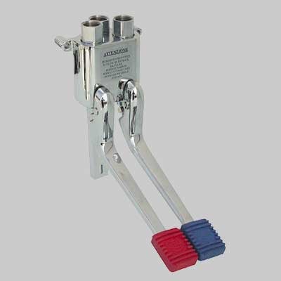 RUBINETTO A PEDALE 2 VIE PARETE