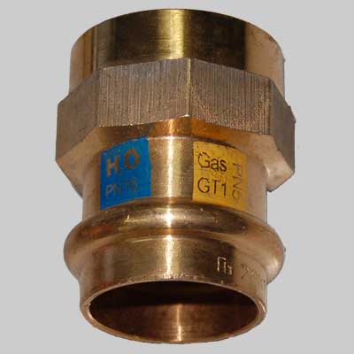 RACCORDO BRONZO DIRITTO FEMMINA A PRESSARE